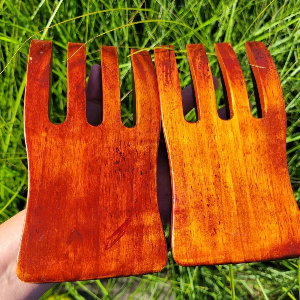 Wood Salad Serving Forks (Teak?) ~ Tropical Tiki Vibe ~ Entertaining ~ Nice!